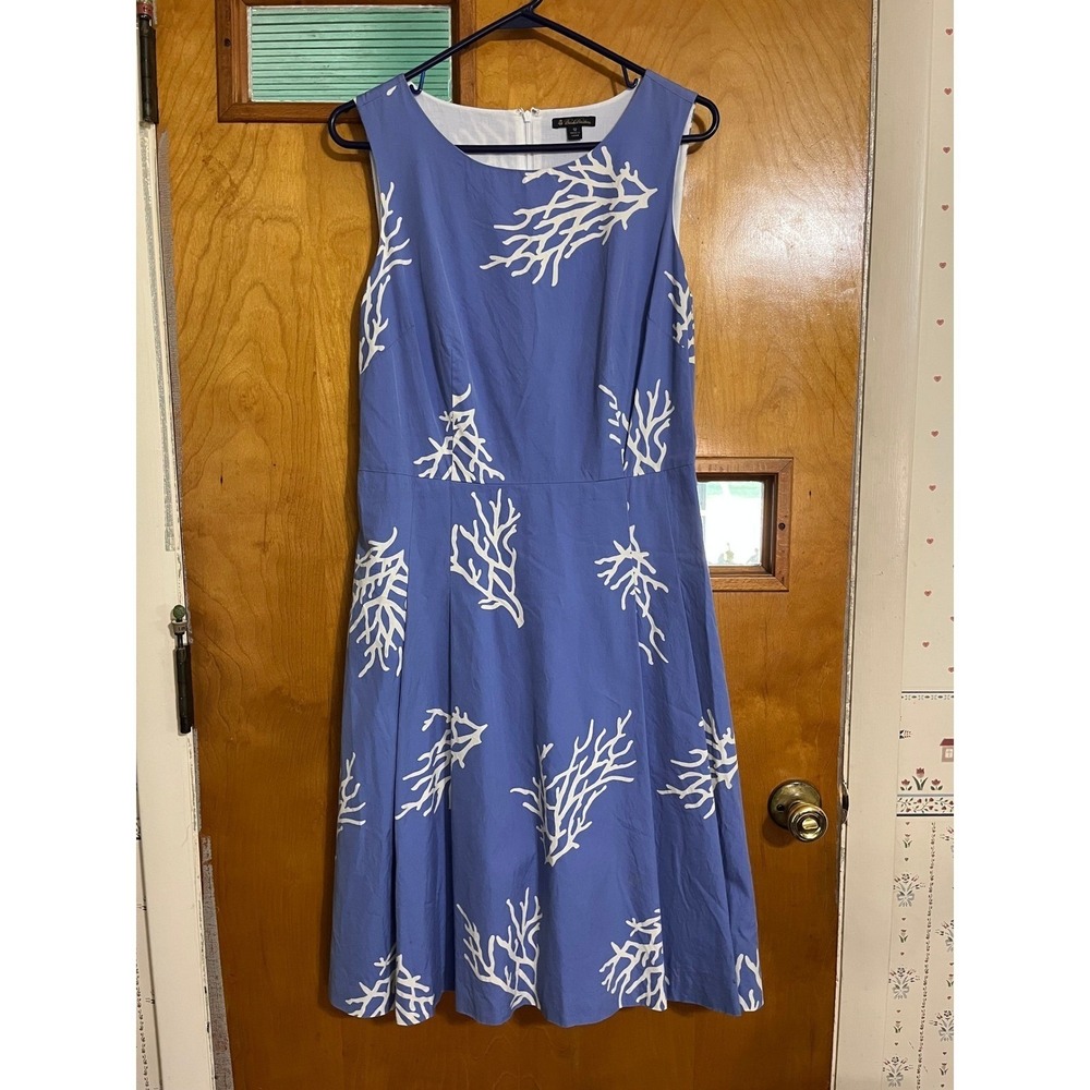 Brooks Brothers Dress Size 12 Blue White Coral Print Sleeveless Fit Flare